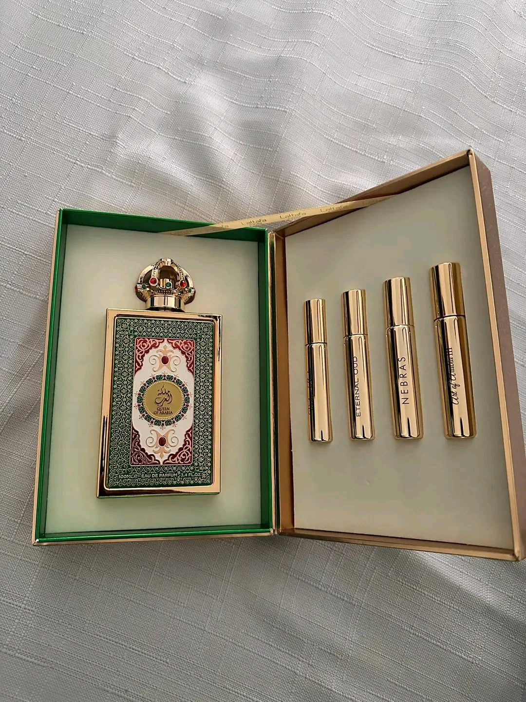 Queen Of Arabia Lattafa Pride 100 ML + 4X10ML inspiré Vanilla Powder